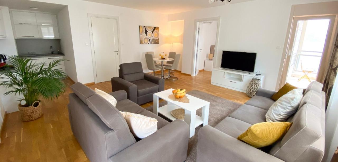 Four Views Apartments 부드바 외부 사진